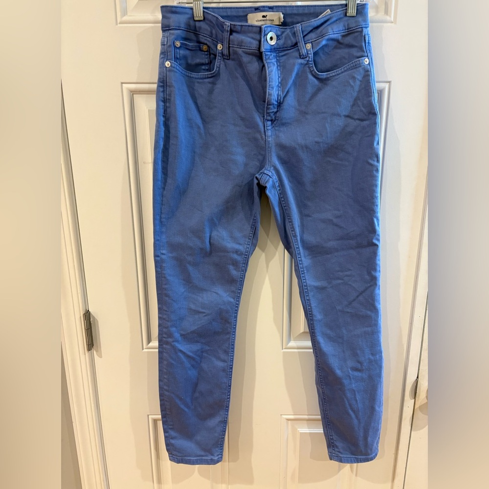 Vineyard Vines Lt Blue Denim 29 high rise skinny 
I 27 1/2 in
R 10 in
W14 1/2 in